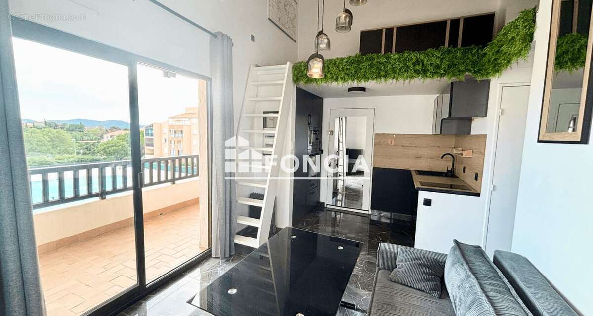 Appartement à FREJUS