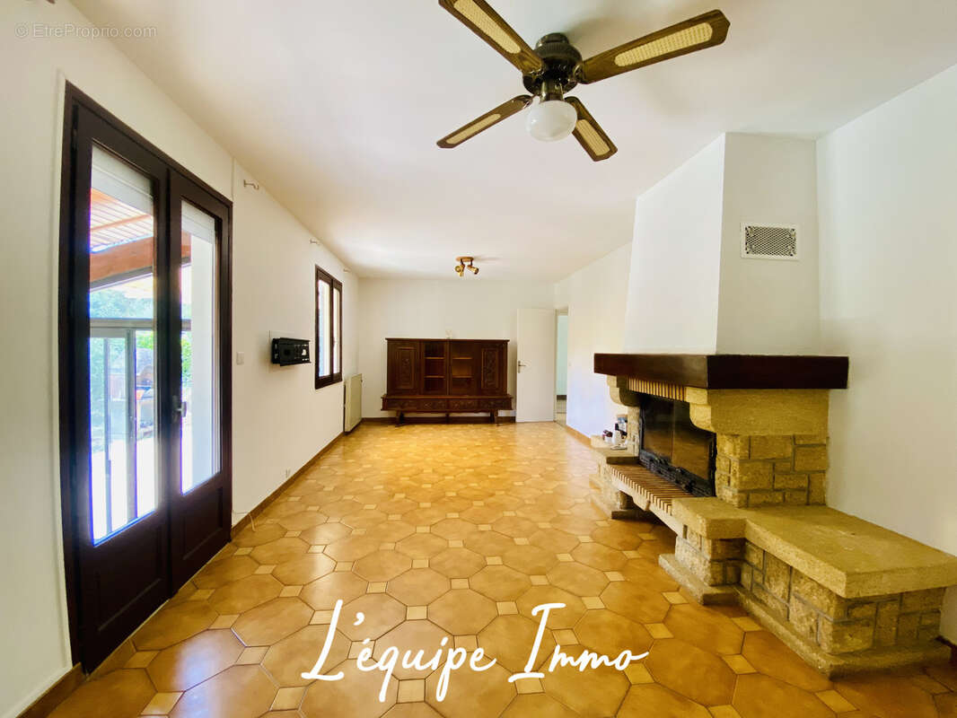 Maison T4 sur terrain arboré avec piscine et garage - photo 8