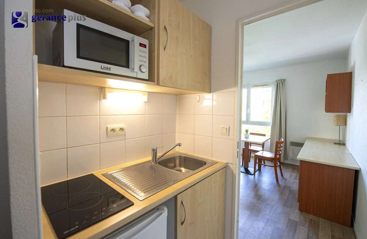 Appartement à PARIS-14E