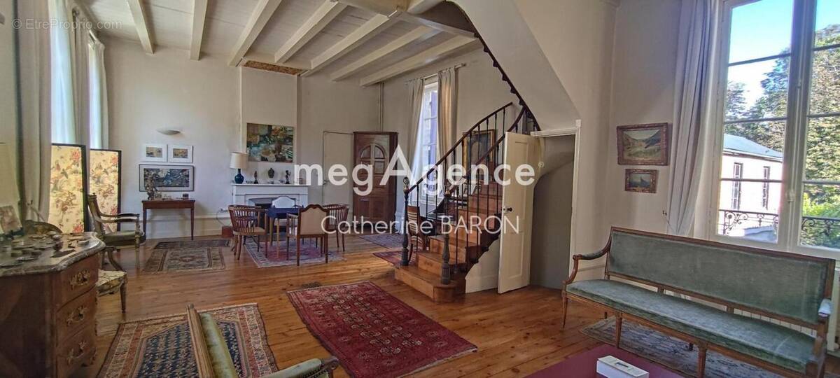 Maison à COGNAC