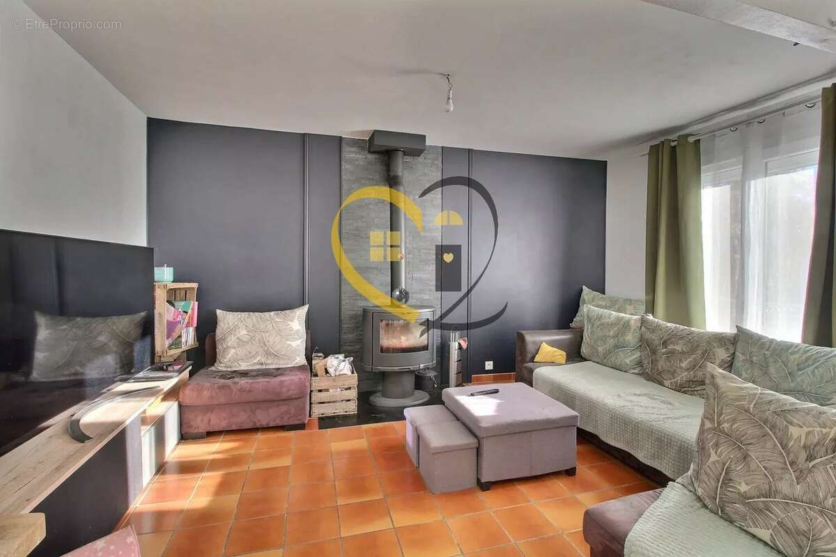 Maison à SOYE-EN-SEPTAINE