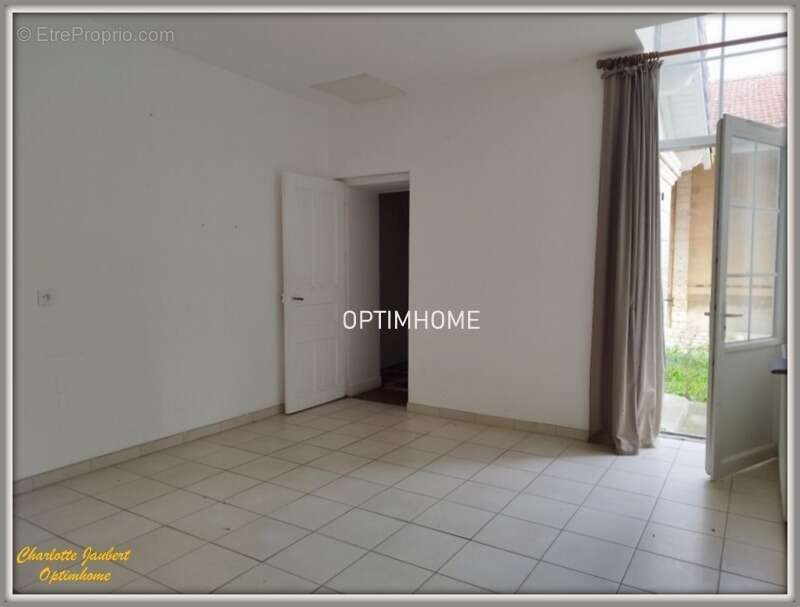 Maison à BLANZAC-PORCHERESSE