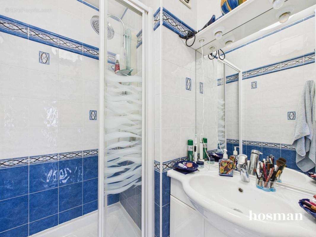 Appartement à PARIS-19E