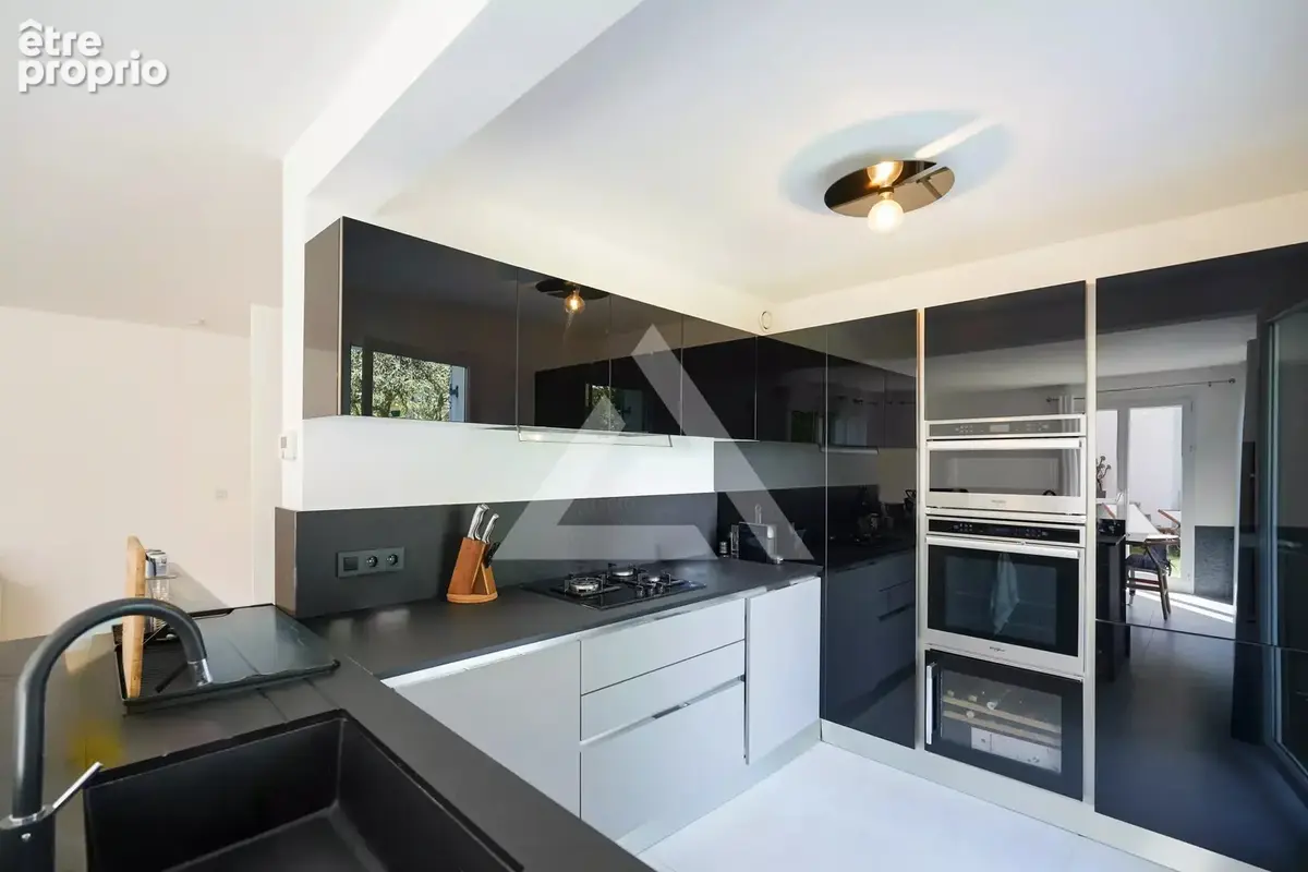 Eze - maison de type 5p - parfait etat - photo 9