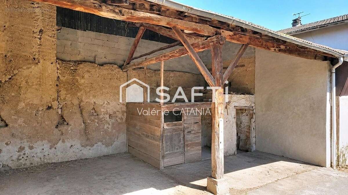 Maison 109 m² à Gillonnay  - photo 4