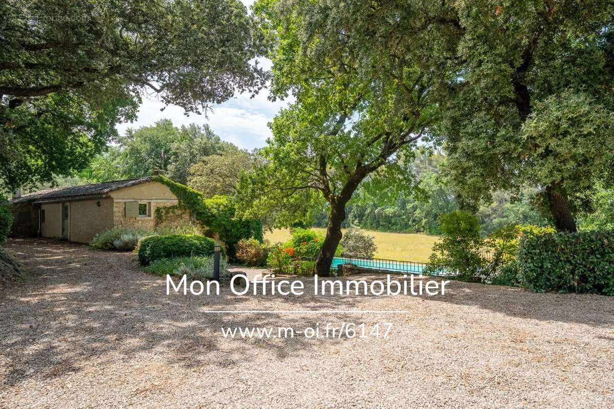 Référence : 6147-CCH. - Maison 9 pièces, avec maison d'amis ou gardien. Au calme - photo 31