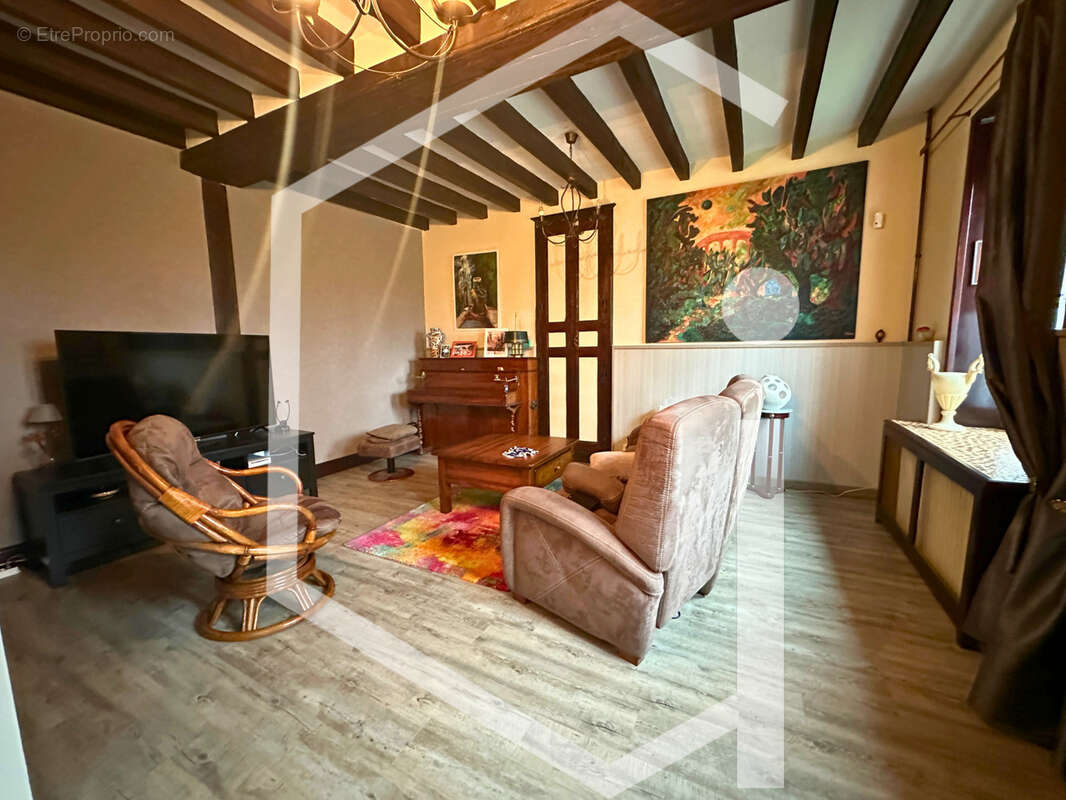 Maison à COSNE-COURS-SUR-LOIRE