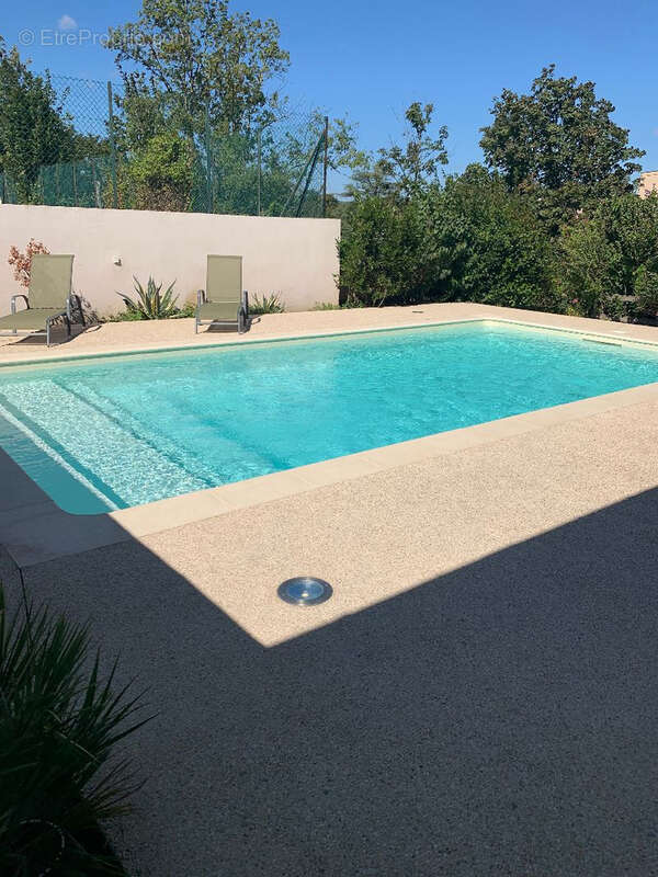 Maison à ROMANS-SUR-ISERE