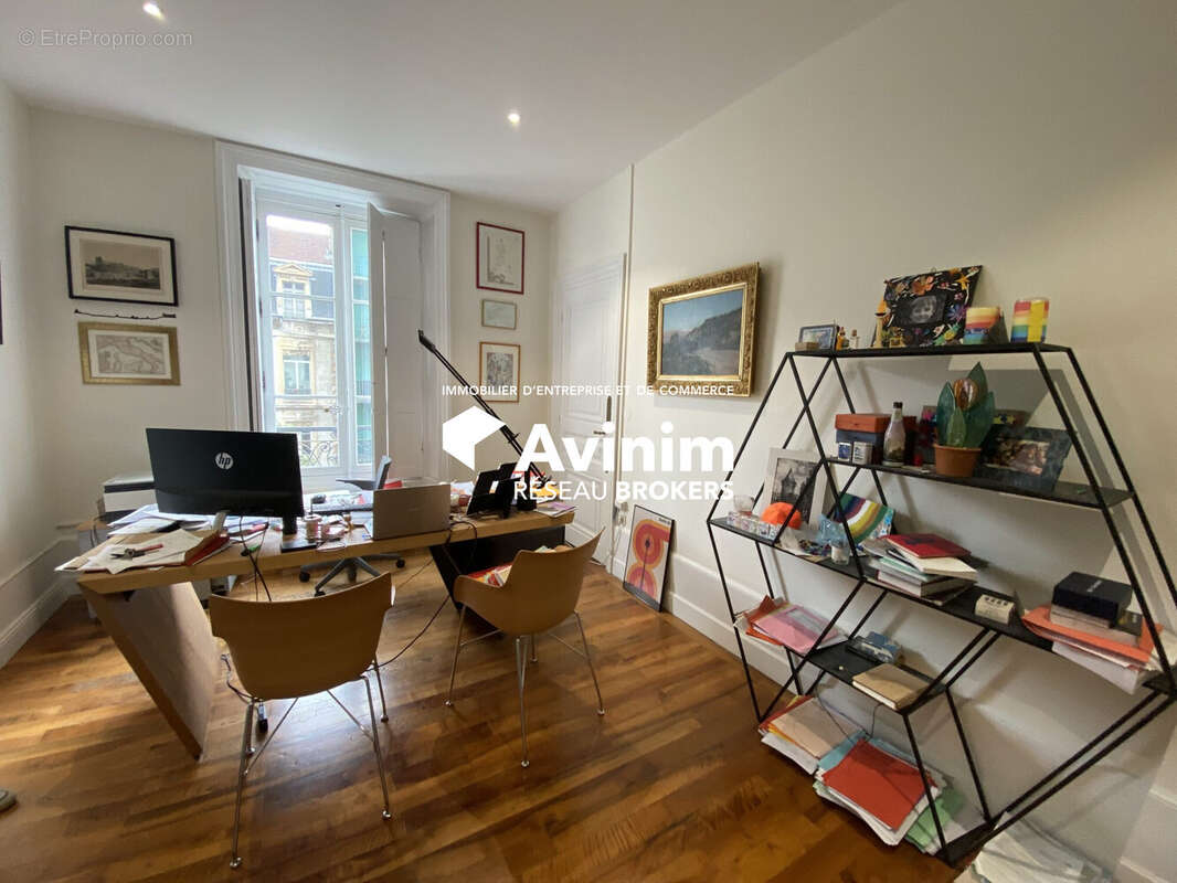 Commerce à GRENOBLE