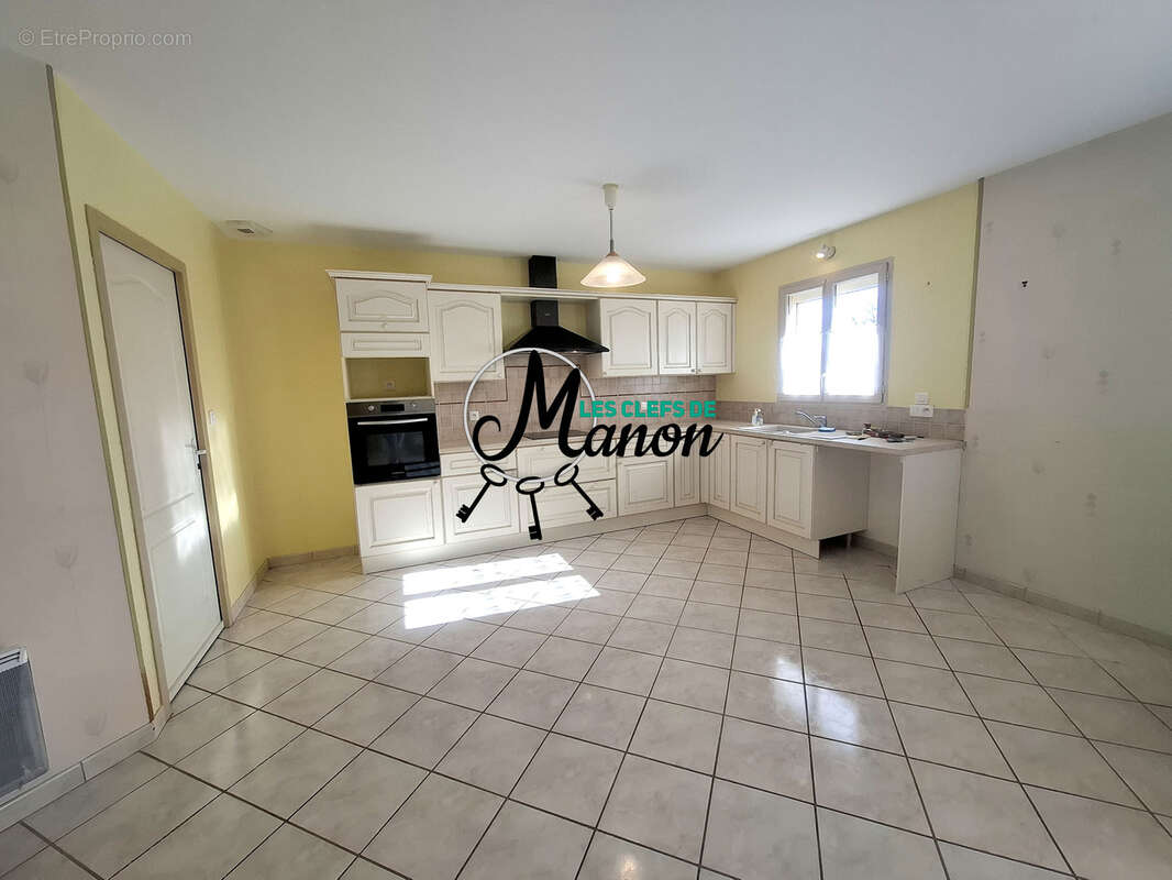 Maison à CHATEAUPONSAC