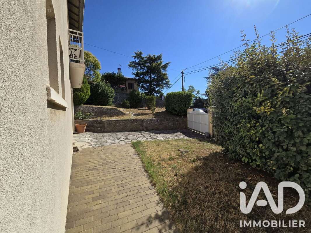 Maison 137 m² à Millau  - photo 3