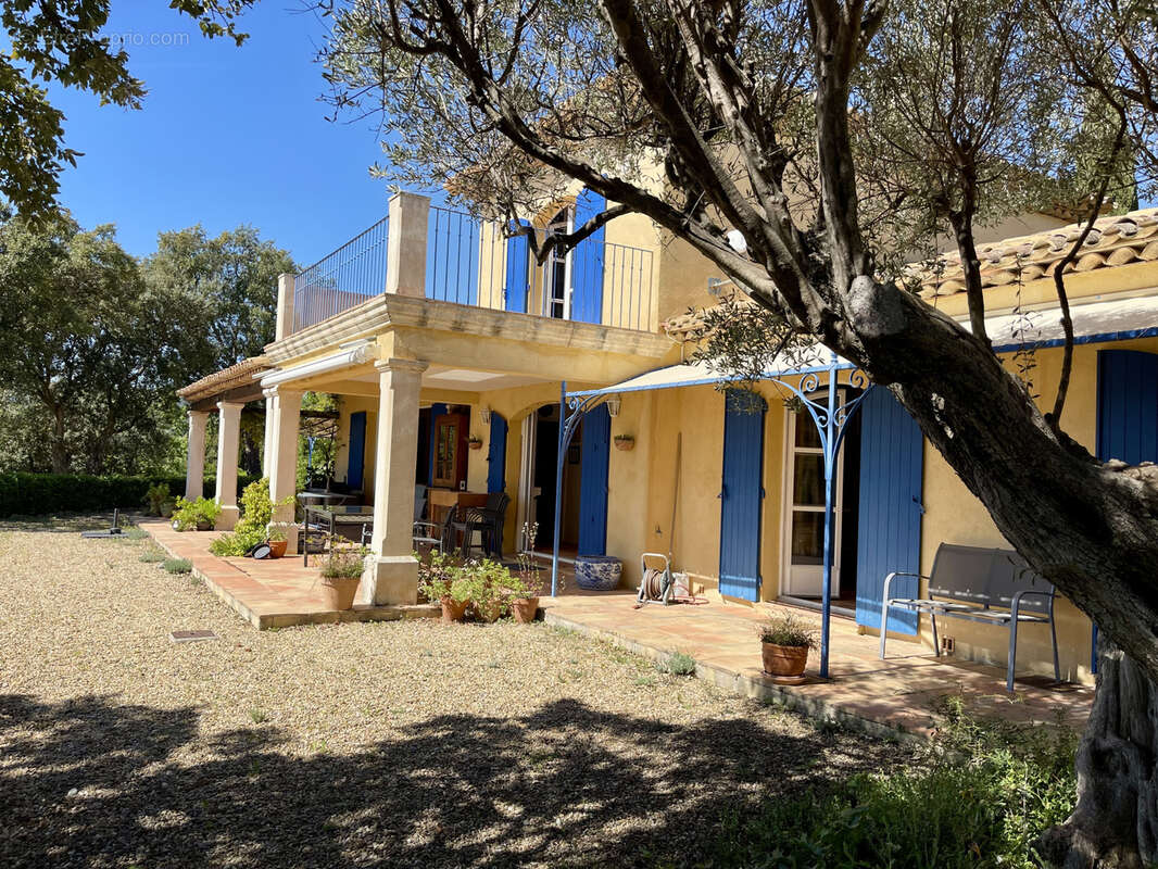 Maison à PLAN-DE-LA-TOUR