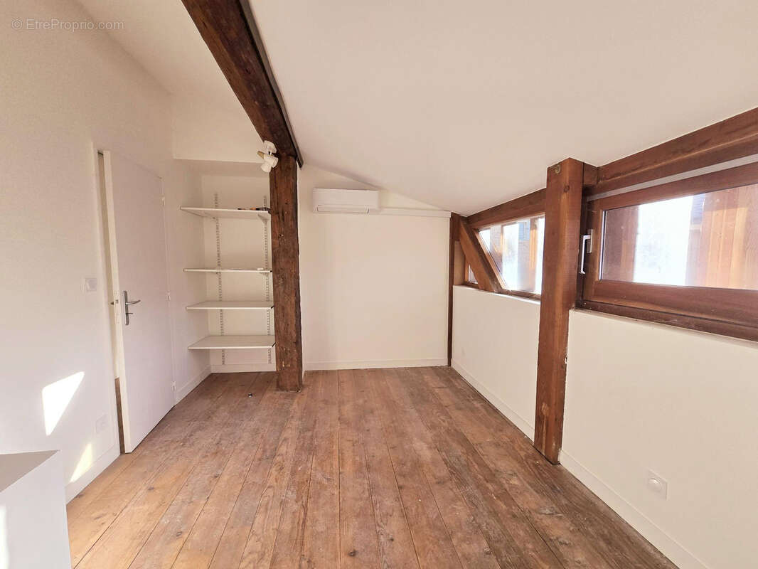 Appartement à ANSE
