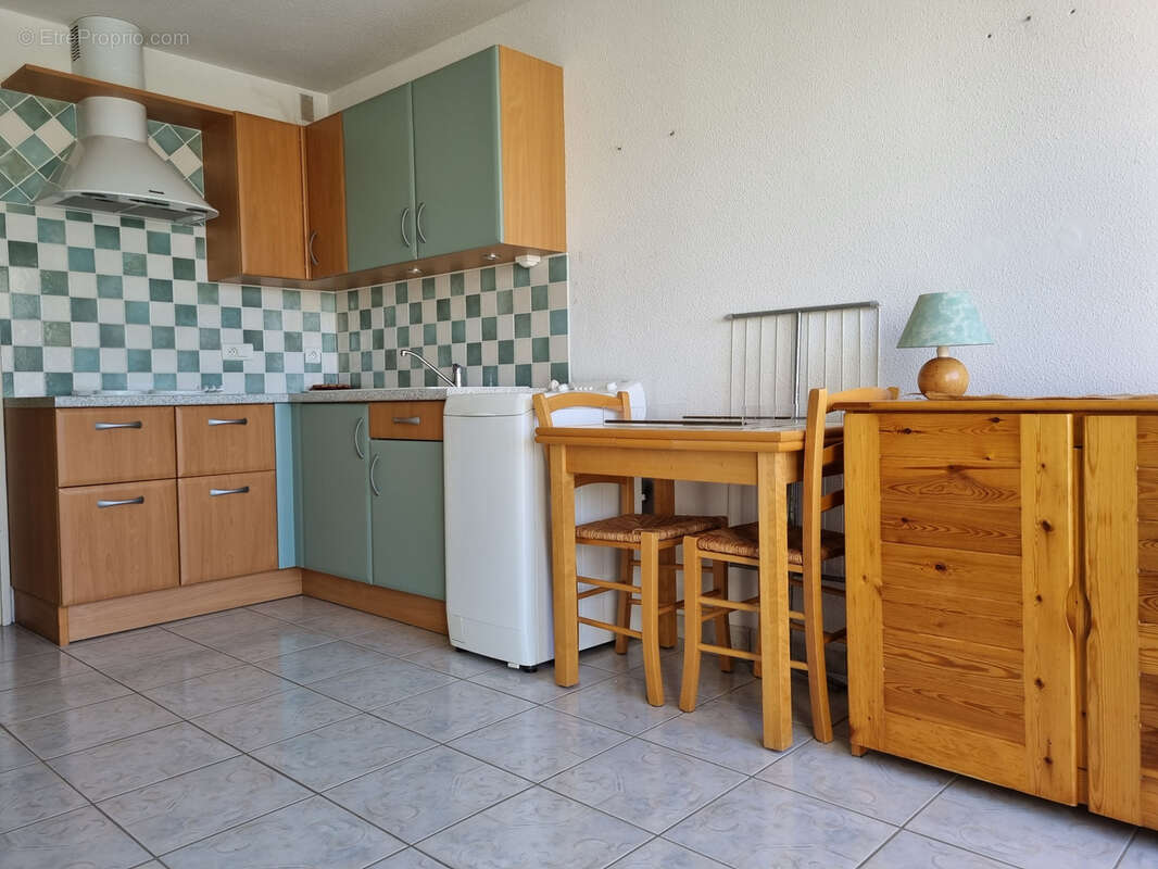 A vendre - gruissan - charmant studio coin cabine - 4 couchages - piscine - belle vue - photo 5