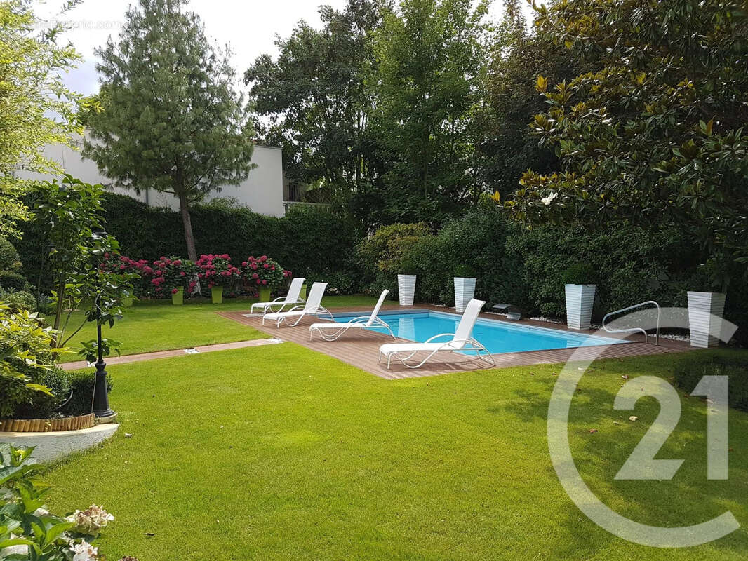 Maison à SAINT-MAUR-DES-FOSSES