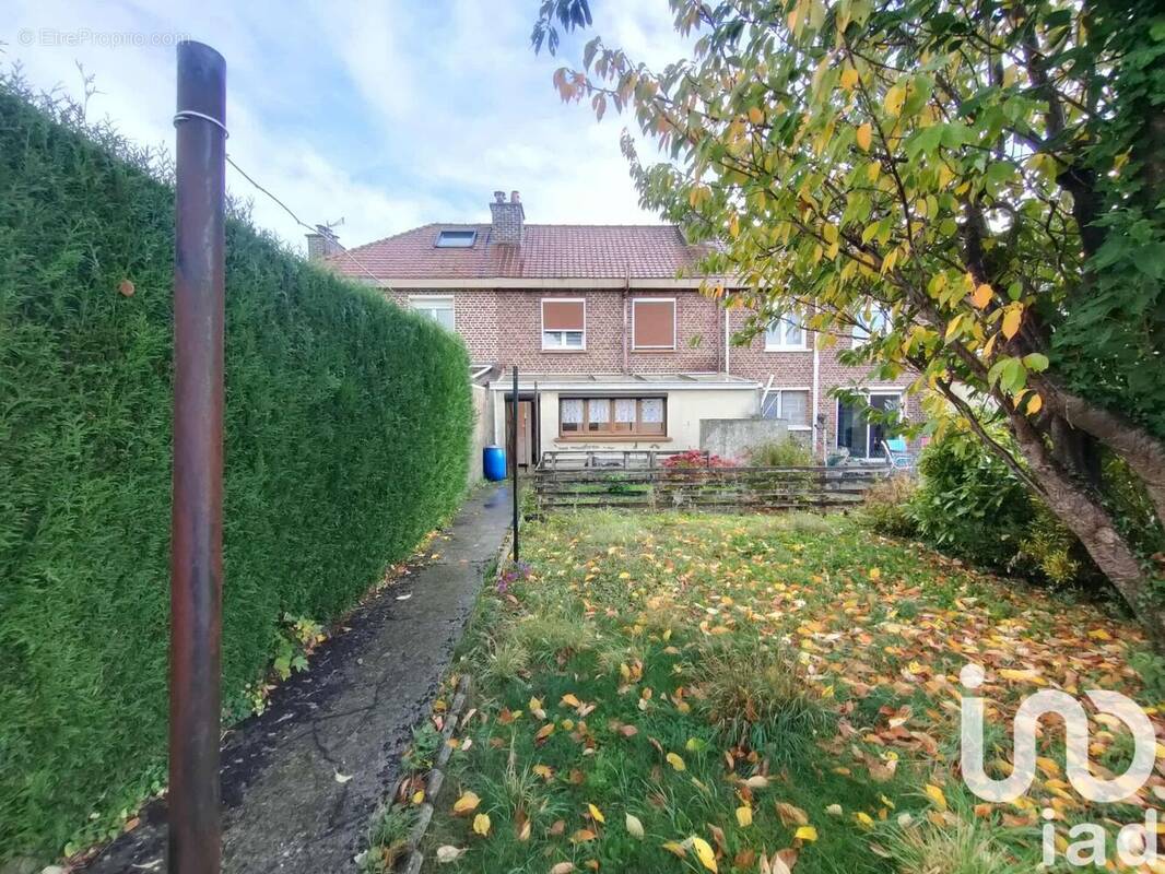 Photo 1 - Maison à SECLIN