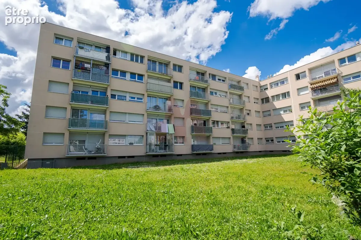 Appartement 55 m² à Bron  - photo 7