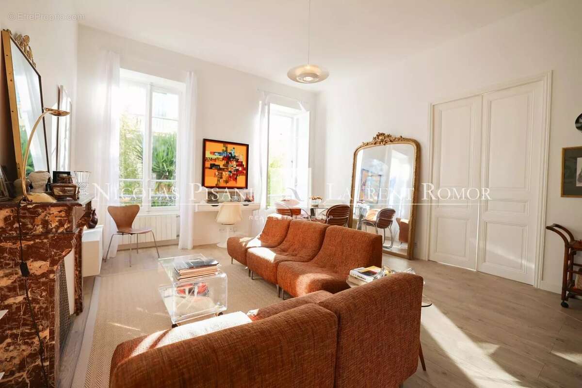 Appartement à VILLEFRANCHE-SUR-MER