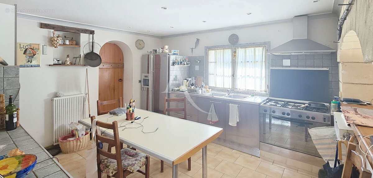 Maison à MONTEVRAIN