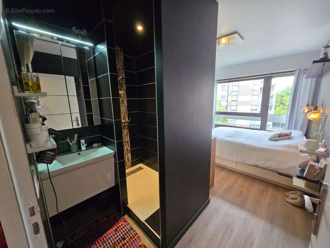 Bel appartement avec parking et cave - photo 14