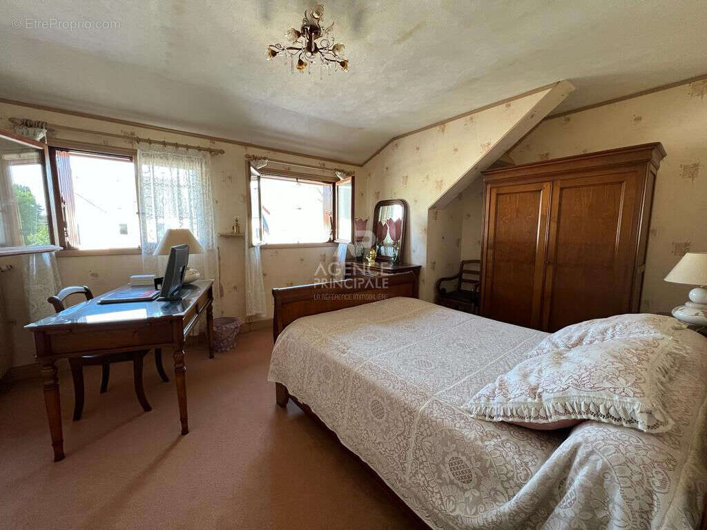 Maison à CARRIERES-SUR-SEINE