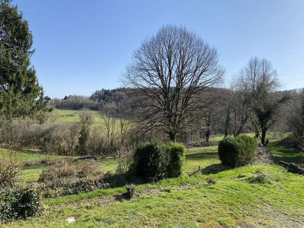 Maison à SAINT-AMAND-LE-PETIT