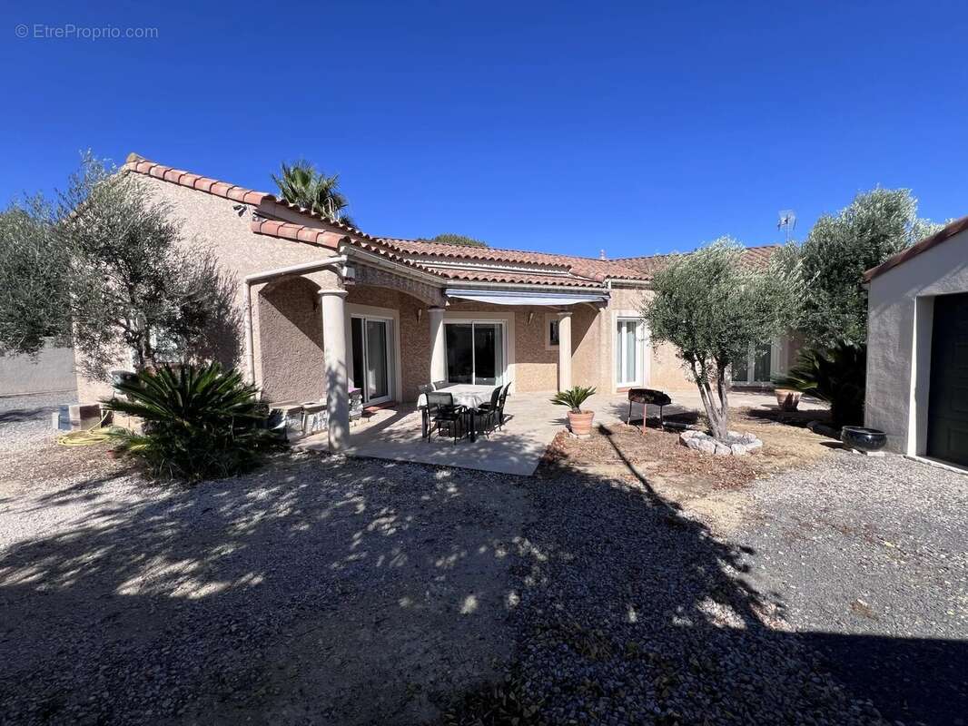 Maison à COURNONSEC