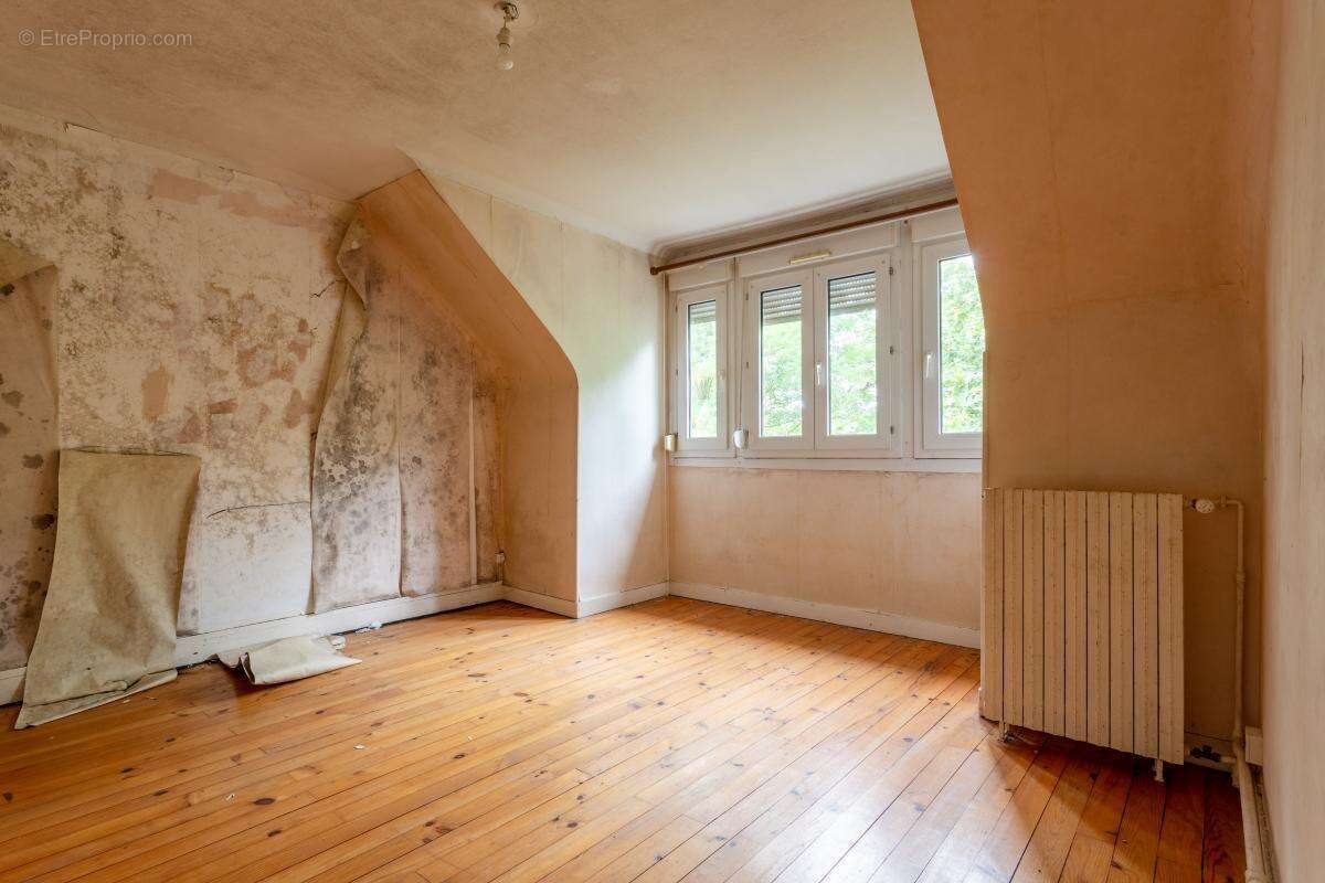 Maison - 184 m² - Le Mans (72) - photo 6