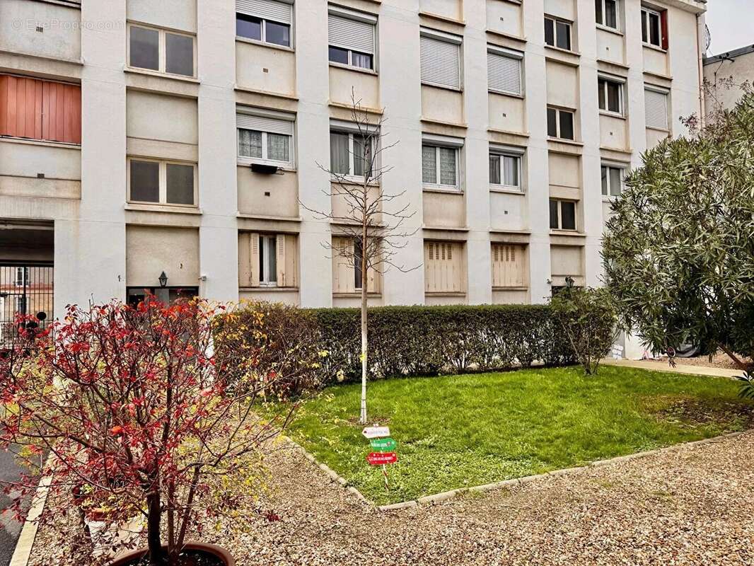 Appartement à BOIS-COLOMBES