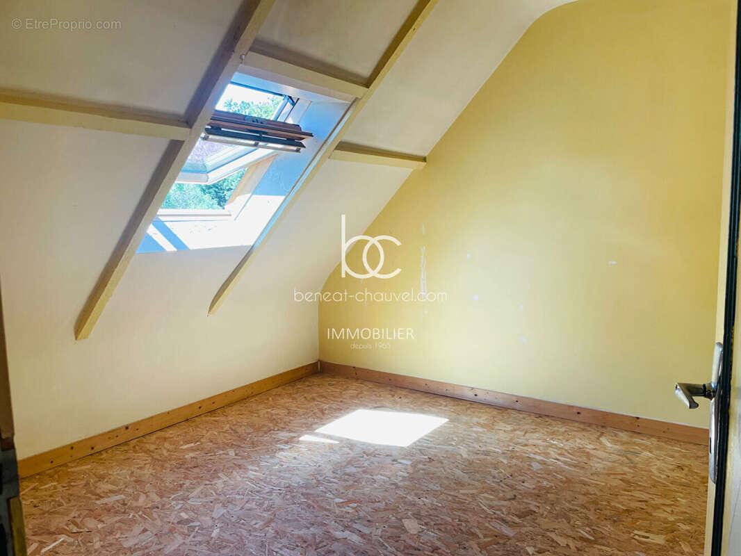 Maison LE TOUR DU PARC - 88 m2 - cadre verdoyant - 1050 m2 de terrain - photo 9