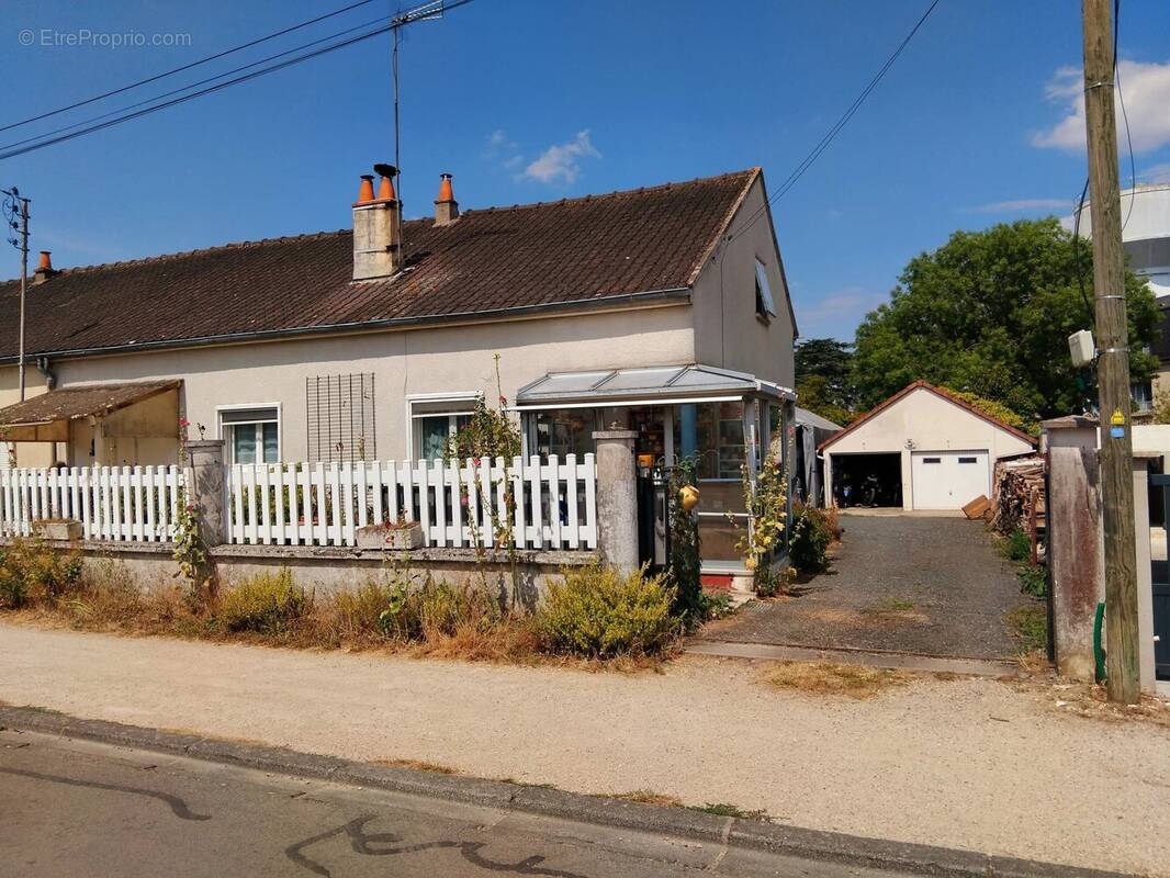 Maison à MEUNG-SUR-LOIRE