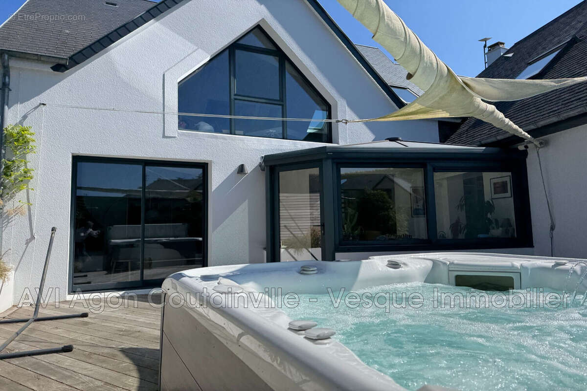 Maison à AGON-COUTAINVILLE