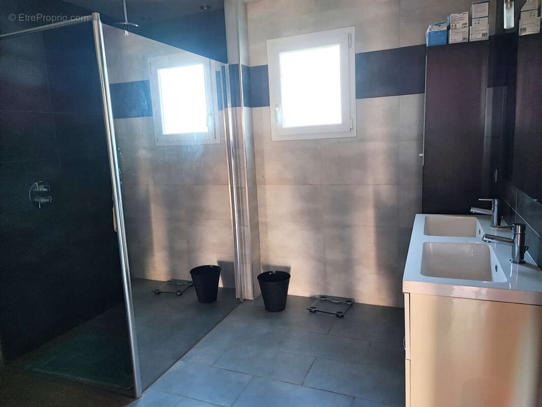 Maison à AIGUES-VIVES