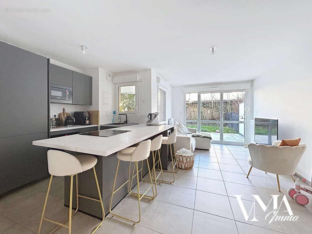 Appartement à JASSANS-RIOTTIER