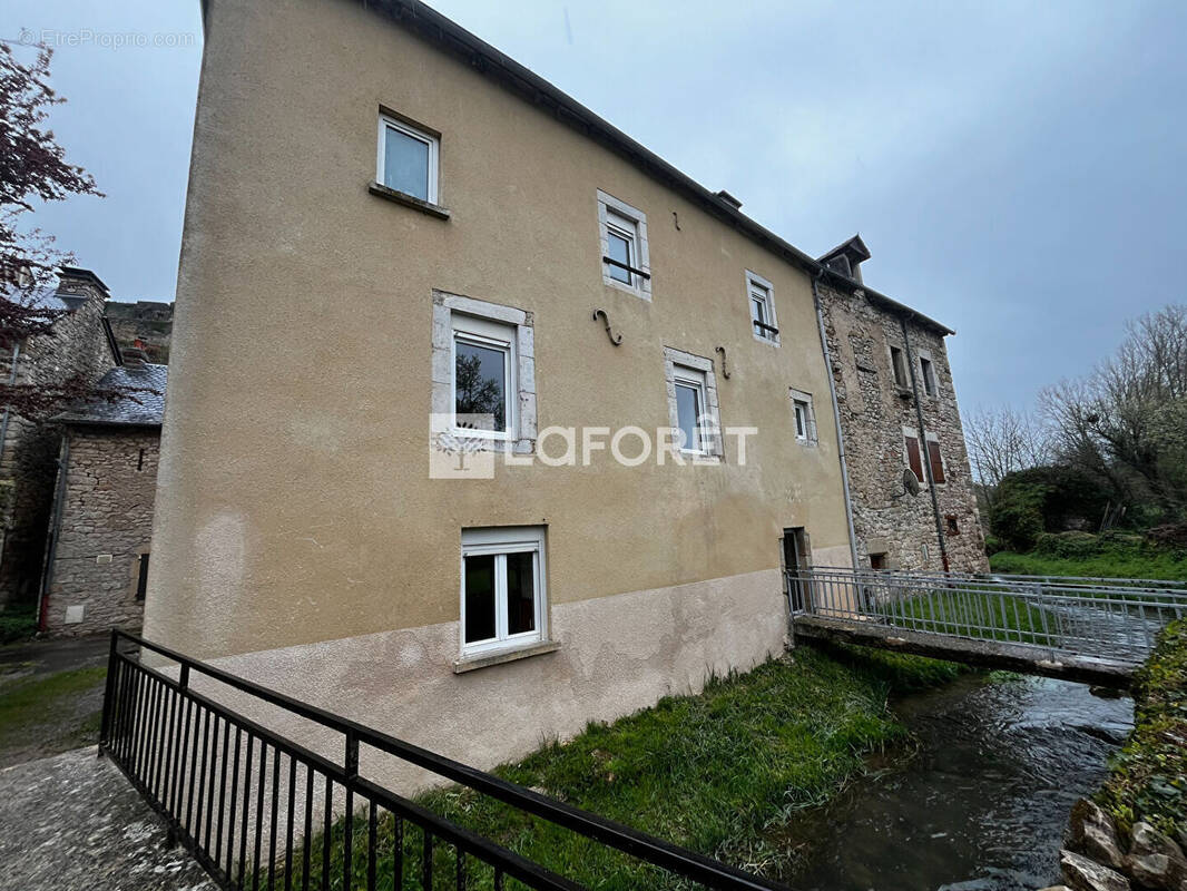 Maison à BERTHOLENE