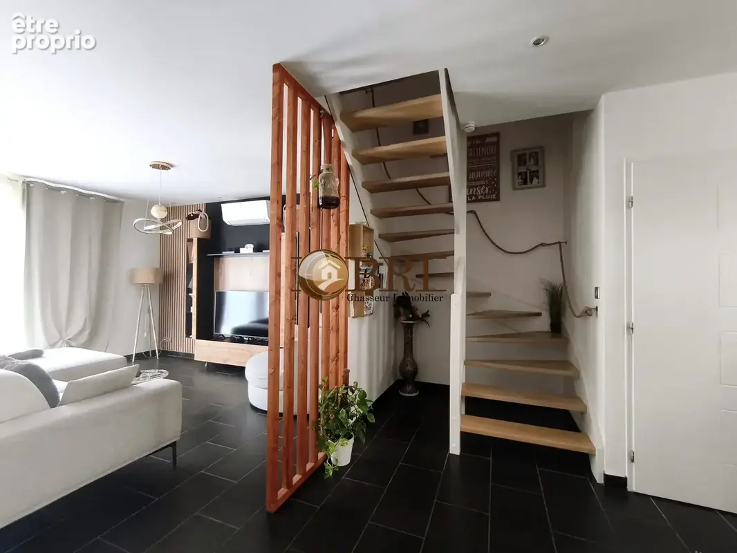 Maison 4 pièces 97 m² à vendre à Bourgoin-Jallieu (38300) - photo 4