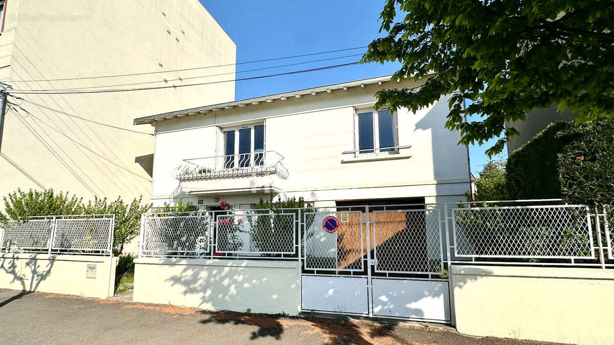 Maison à CLERMONT-FERRAND
