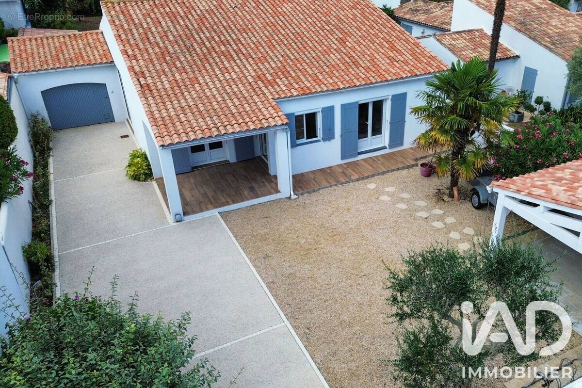 Photo 1 - Maison à SAINT-MARTIN-DE-RE