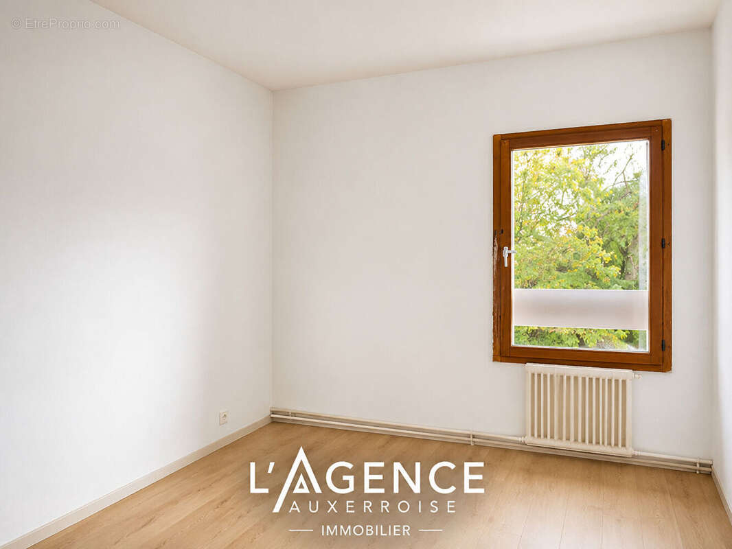 À VENDRE  Appartement T4 avec garage fermé  Auxerre - photo 7