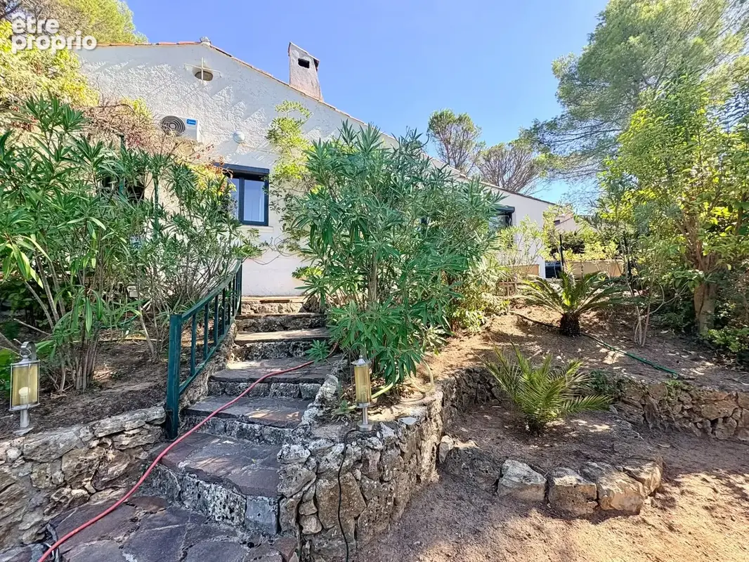 Maison à vendre 7 pièces FREJUS (83) - photo 17