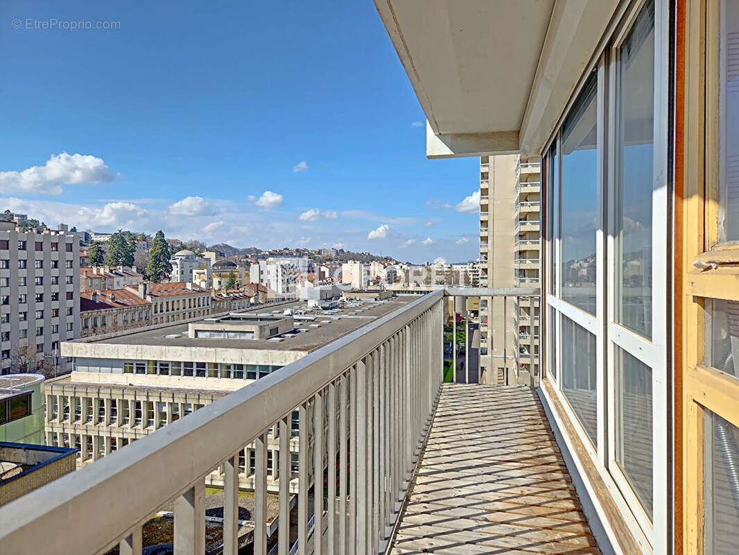 Appartement à SAINT-ETIENNE