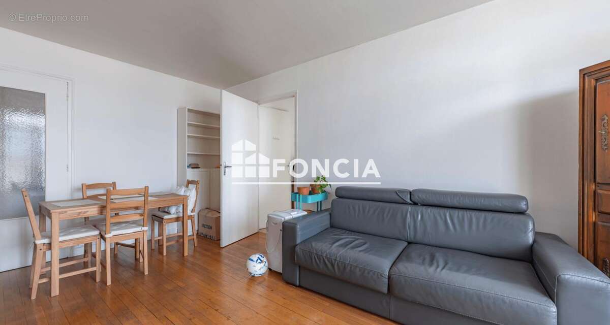 Appartement à ROUSSILLON