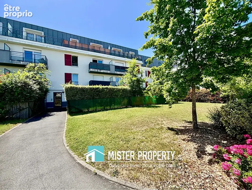 Appartement à SARTROUVILLE