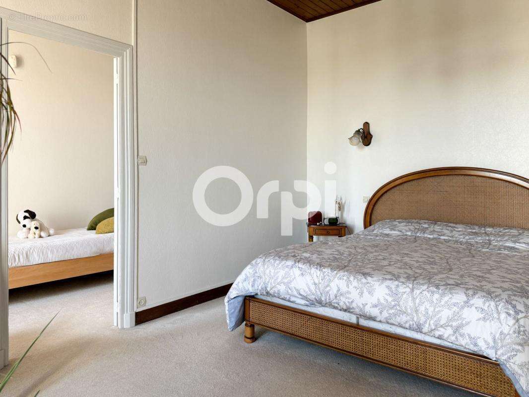 Maison à BREUIL-MAGNE