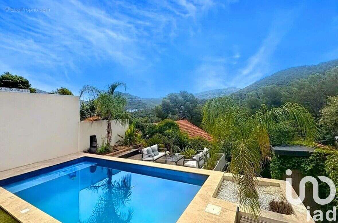 Photo 2 - Maison à MARSEILLE-9E