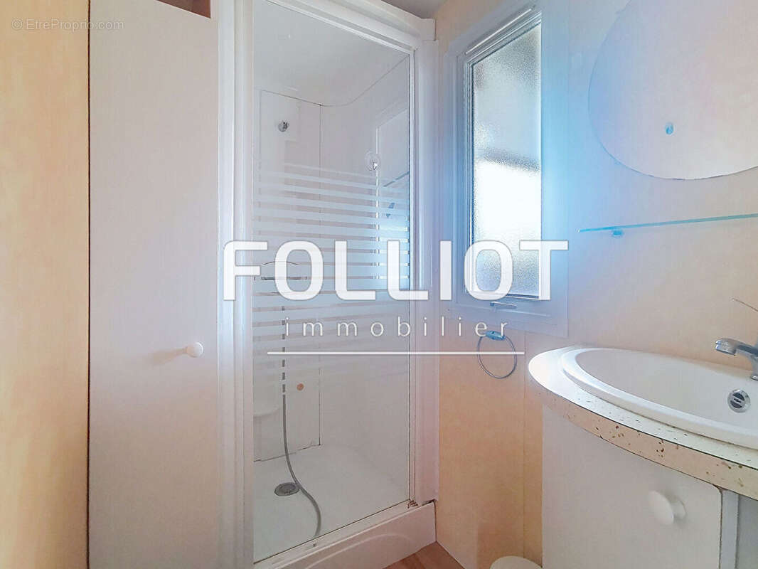 Maison à SAINT-PAIR-SUR-MER