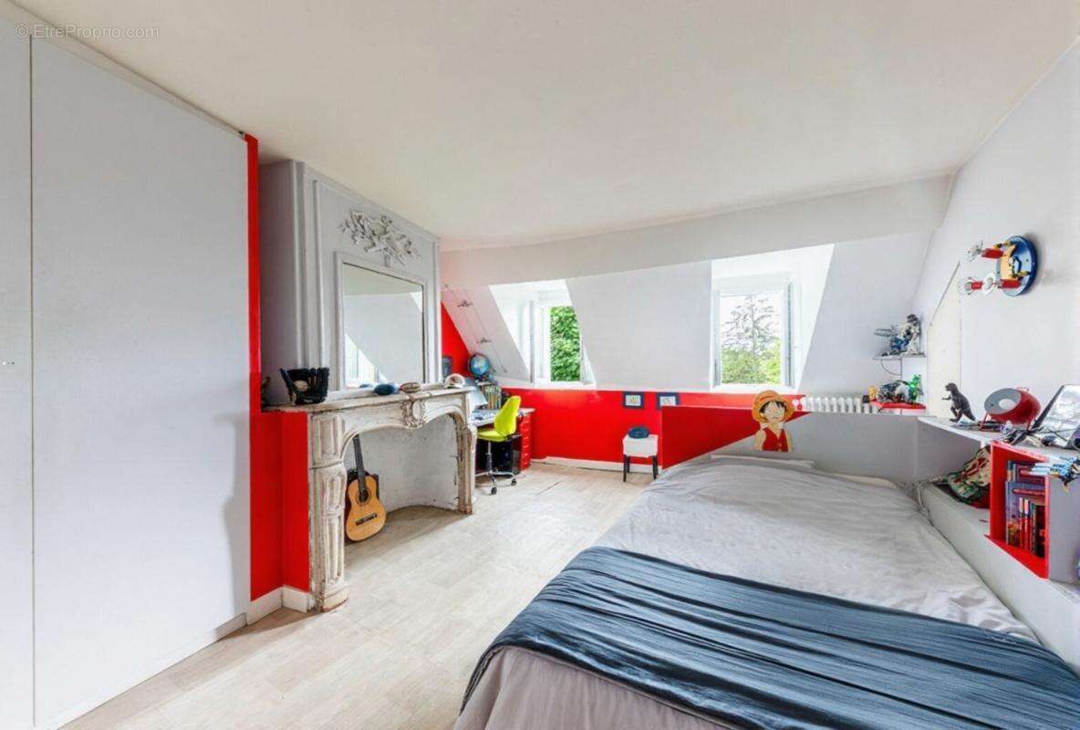 Maison 8 pièces de 235 m² habitables avec jardin et garage à vendre à Triel sur Seine (78) - photo 9