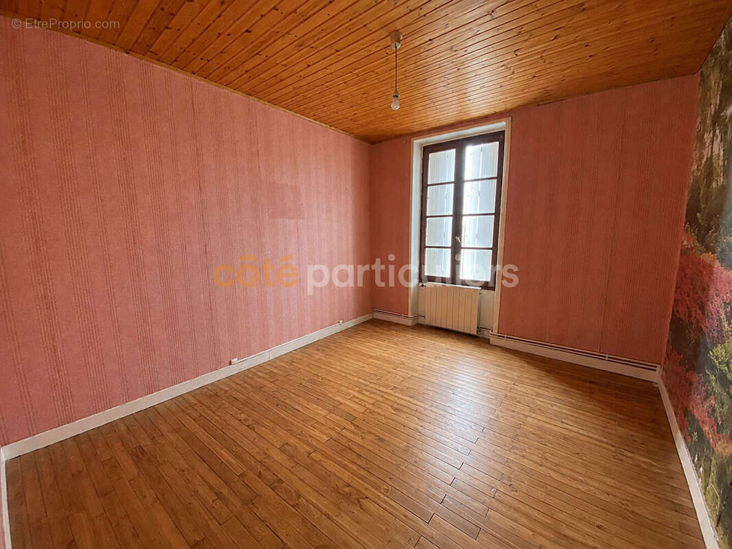 Maison familiale de 210 m² avec piscine à Saint-Michel-En-L'Herm - photo 13