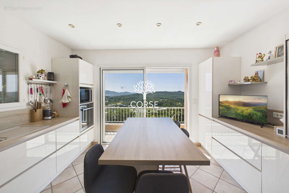 Maison à PORTO-VECCHIO