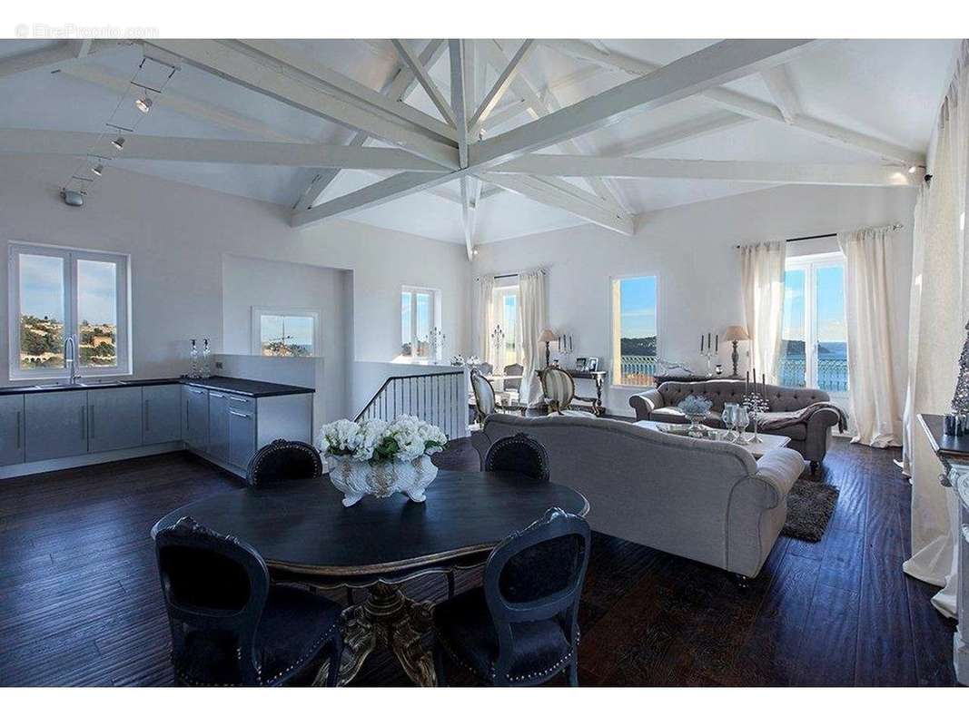 Maison à VILLEFRANCHE-SUR-MER